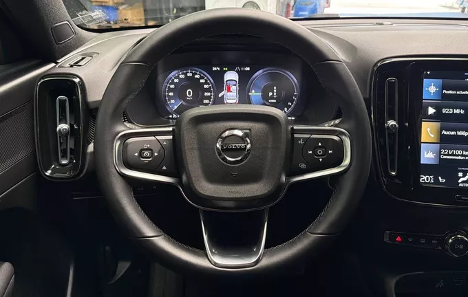VOLVO XC40 T5 Recharge 180+82 ch DCT7 R-Design photo 12 2128111