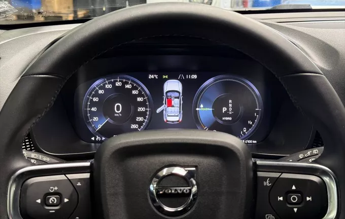 VOLVO XC40 T5 Recharge 180+82 ch DCT7 R-Design photo 16 2128111