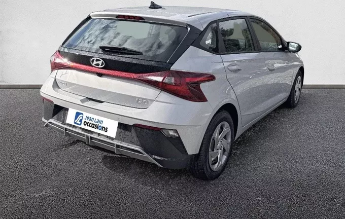 HYUNDAI I20 1.2 79 Initia extérieur trois quart arrière droit 13403