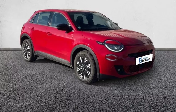 FIAT 600 54 kWh 156 ch RED extérieur trois quart avant droit 2132663