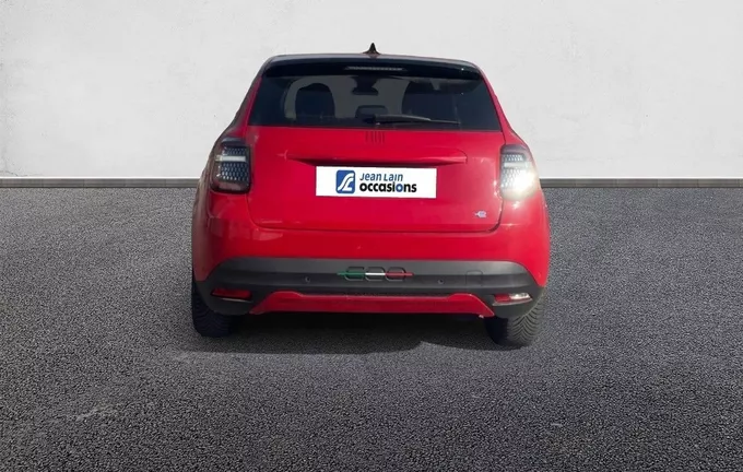 FIAT 600 54 kWh 156 ch RED extérieur arrière 2132663