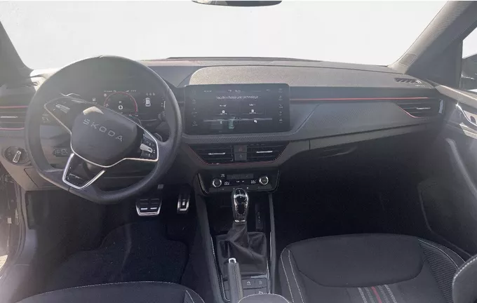 SKODA KAMIQ 1.0 TSI Evo 2 116 ch DSG7 Monte Carlo extérieur trois quart avant droit 2010