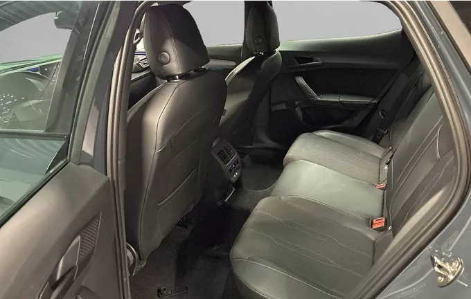 CUPRA FORMENTOR eHybrid 204 ch DSG6 V extérieur arrière 2129052