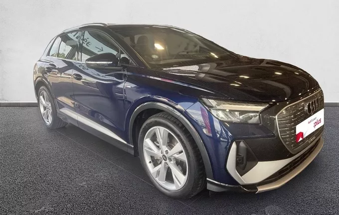 AUDI Q4 E-TRON 45 285 ch 82 kWh extérieur trois quart avant droit 2129073