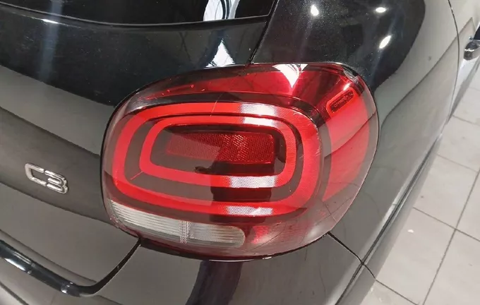 CITROEN C3 PureTech 110 S&S EAT6 Shine Pack photo 17 945558