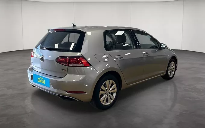 VOLKSWAGEN GOLF 1.4 TSI 125 BlueMotion Technology Confortline extérieur trois quart arrière droit 213663