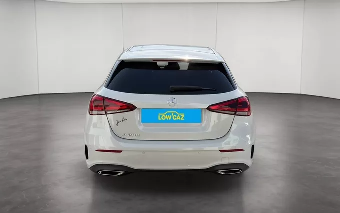 MERCEDES CLASSE A 200 7G-DCT AMG Line extérieur arrière 213677