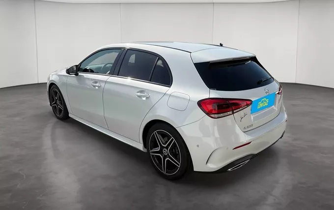 MERCEDES CLASSE A 200 7G-DCT AMG Line extérieur trois quart arrière gauche 213677