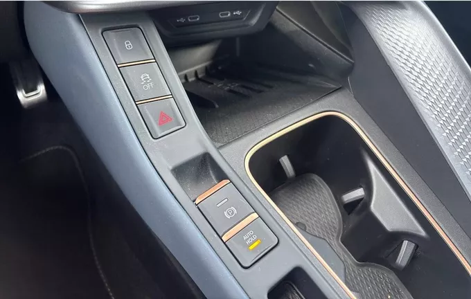 CUPRA TERRAMAR 1.5 eTSI Hybrid 150 ch DSG7 V photo 19 2127105