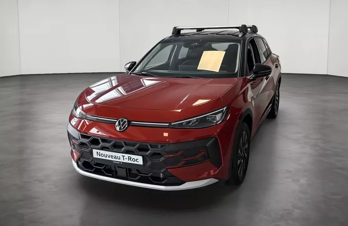 VOLKSWAGEN T-ROC 1.5 eTSI EVO2 Hybrid 150 ch DSG7 Style extérieur trois quart avant gauche 1665