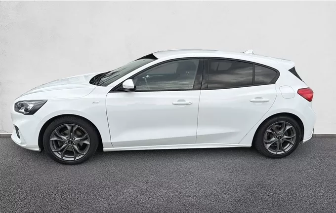 FORD FOCUS 1.0 EcoBoost 125 S&S ST Line extérieur trois quart arrière gauche 213323