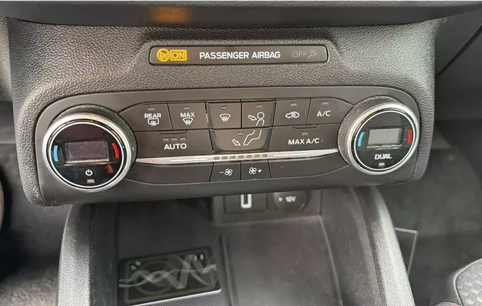 FORD FOCUS 1.0 EcoBoost 125 S&S ST Line photo 17 213323