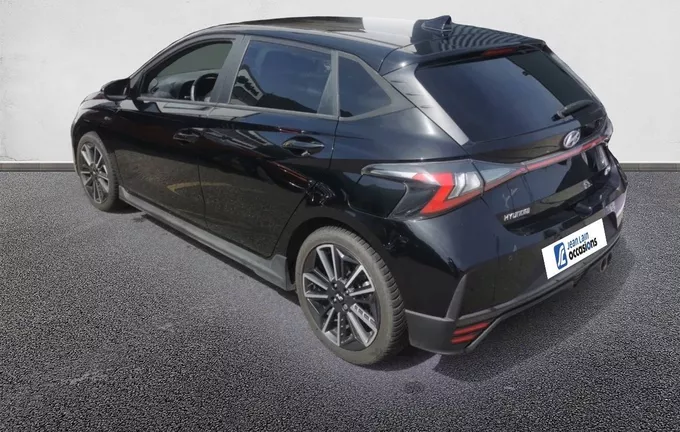 HYUNDAI I20 1.0 T-GDi 100 DCT-7 Hybrid 48V N Line Michel Vaillant extérieur trois quart arrière gauche 13994