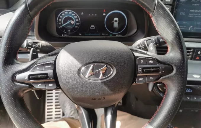 HYUNDAI I20 1.0 T-GDi 100 DCT-7 Hybrid 48V N Line Michel Vaillant photo 12 13994