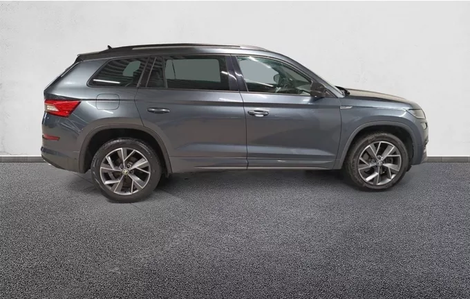SKODA KODIAQ 2.0 TDI 150 SCR DSG7 7pl Sportline extérieur côté droit 2129764