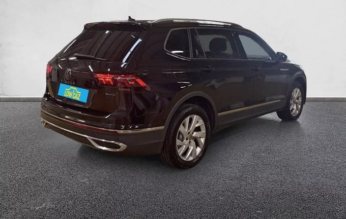 VOLKSWAGEN TIGUAN Allspace 2.0 TDI 200 DSG7 4Motion Elegance Exclusive extérieur trois quart arrière droit 213206