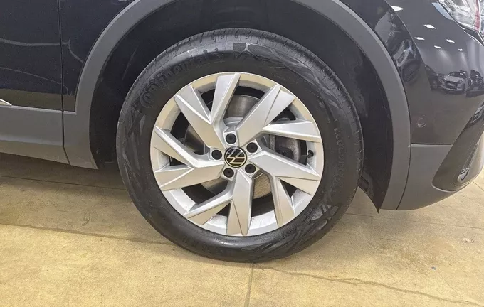 VOLKSWAGEN TIGUAN Allspace 2.0 TDI 200 DSG7 4Motion Elegance Exclusive photo 9 213206