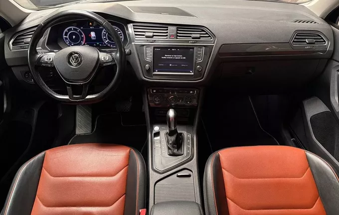 VOLKSWAGEN TIGUAN 2.0 TDI 150 DSG7 4Motion Carat photo 18 213299