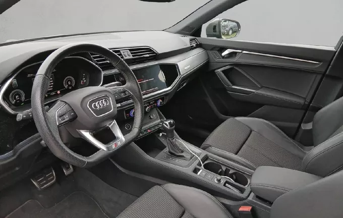 AUDI Q3 Sportback 45 TFSIe 245 ch S tronic 6 S line photo 11 2118486