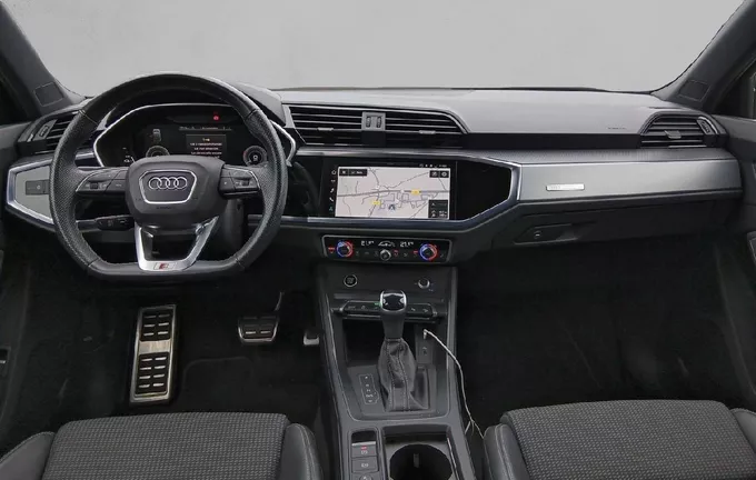 AUDI Q3 Sportback 45 TFSIe 245 ch S tronic 6 S line photo 18 2118486