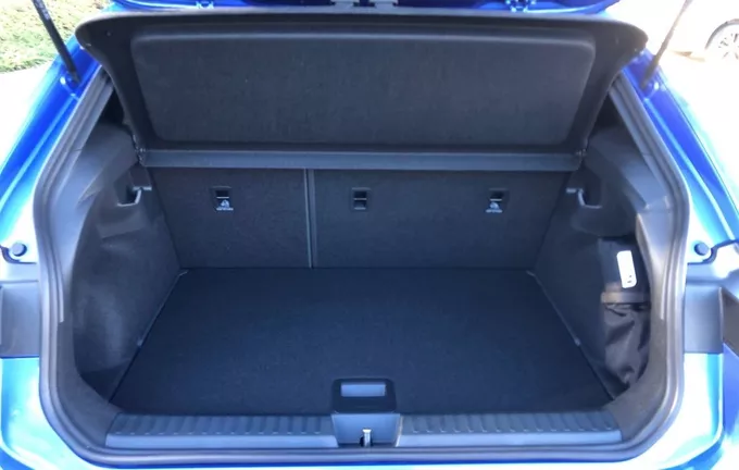 VOLKSWAGEN ID. POLO 211 ch 52 kWh Style Exclusive photo 10 7017