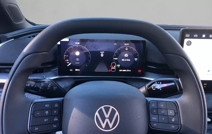 VOLKSWAGEN ID. POLO 211 ch 52 kWh Style Exclusive photo 12 7017