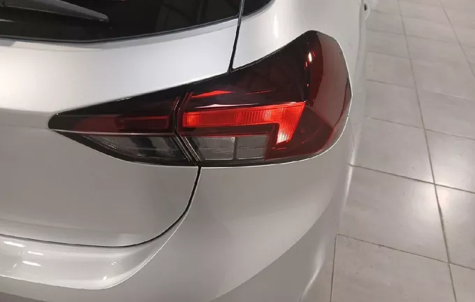 OPEL CORSA 1.2 75 ch BVM5 Elegance Business extérieur trois quart arrière droit 2126651