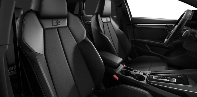 AUDI A3 Sportback TFSI e Hybride rechargeable 204 S tronic 6 S line extérieur trois quart arrière gauche 5482