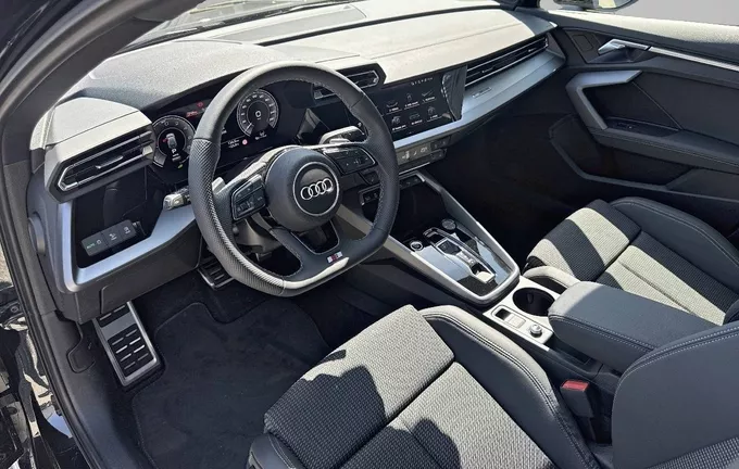 AUDI A3 Sportback TFSI e Hybride rechargeable 204 S tronic 6 S line photo 11 5482