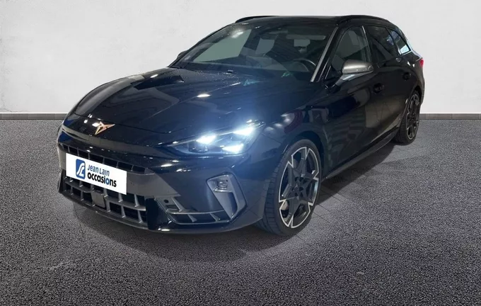 CUPRA LEON Sportstourer eHybrid 272 ch DSG6 VZ extérieur trois quart avant gauche 2128508