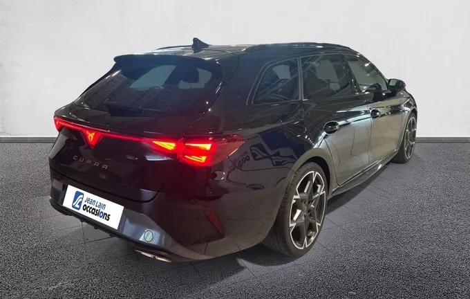 CUPRA LEON Sportstourer eHybrid 272 ch DSG6 VZ extérieur trois quart arrière droit 2128508