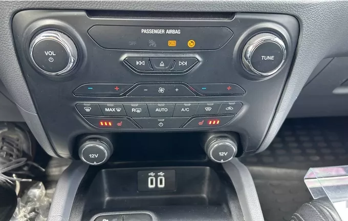 FORD RANGER DOUBLE CABINE 3.2 TDCi 200 4X4 BVA6 WILDTRACK X photo 19 2124269