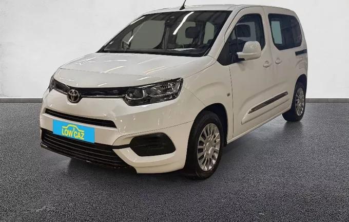 TOYOTA PROACE City Verso Medium 1.2L 110 VVT-i BVM6 Dynamic extérieur trois quart avant gauche 213505