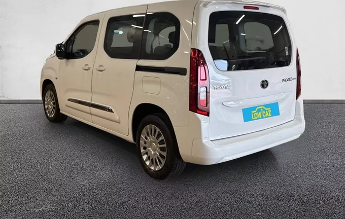 TOYOTA PROACE City Verso Medium 1.2L 110 VVT-i BVM6 Dynamic extérieur trois quart arrière gauche 213505