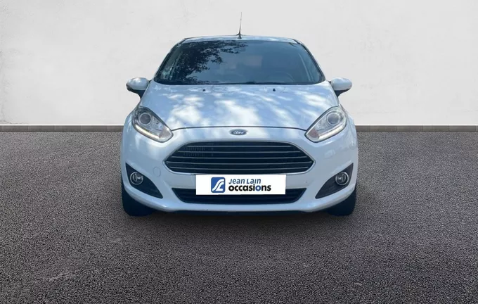 FORD FIESTA 1.5 TDCi 95 Titanium extérieur avant 451209