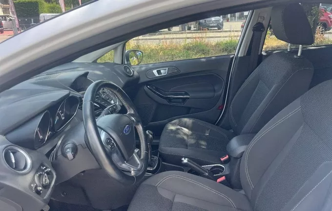 FORD FIESTA 1.5 TDCi 95 Titanium photo 11 451209