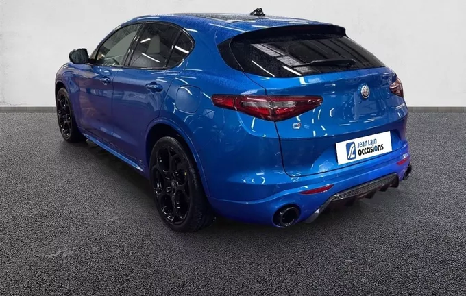ALFA ROMEO STELVIO 2.2 210 ch Q4 AT8 Veloce extérieur trois quart arrière gauche 2129034