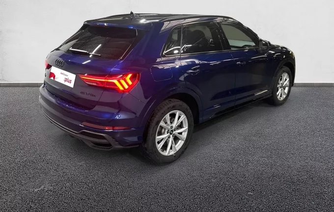 AUDI Q3 45 TFSIe 245 ch S tronic 6 S line extérieur trois quart arrière droit 2130686