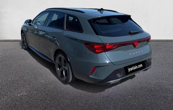 CUPRA LEON Sportstourer 1.5 eTSI Hybrid 150 ch DSG7 V extérieur trois quart arrière gauche 1116