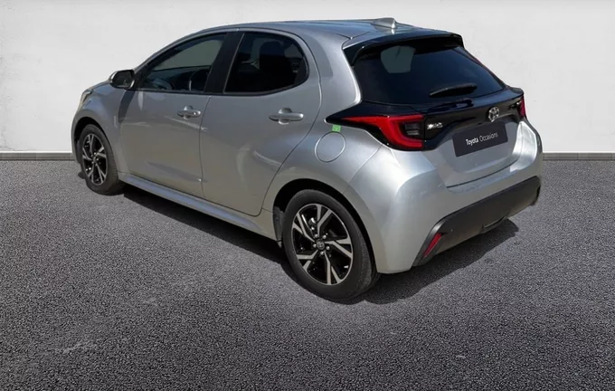 TOYOTA YARIS Hybride 116h Design extérieur trois quart arrière gauche 1103542