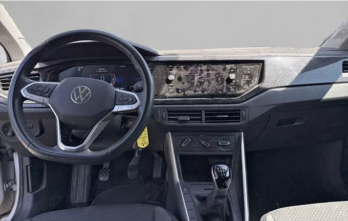 VOLKSWAGEN POLO 1.0 TSI 95 S&S BVM5 Life extérieur trois quart avant droit 2129850