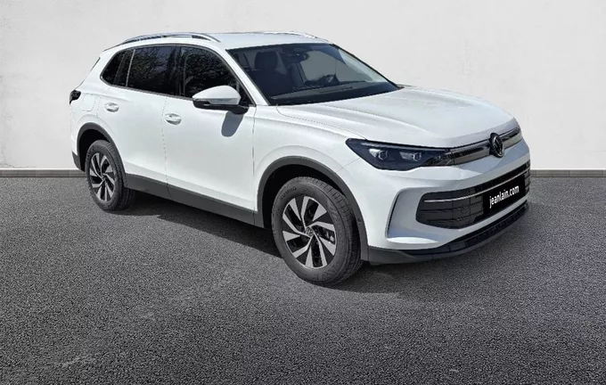 VOLKSWAGEN TIGUAN 1.5 eHybrid 204ch DSG6 VW Edition extérieur trois quart avant droit 5447