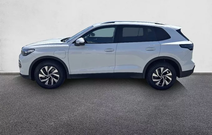 VOLKSWAGEN TIGUAN 1.5 eHybrid 204ch DSG6 VW Edition extérieur côté gauche 5447