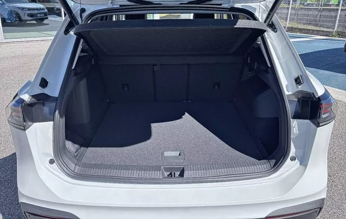 VOLKSWAGEN TIGUAN 1.5 eHybrid 204ch DSG6 VW Edition photo 10 5447