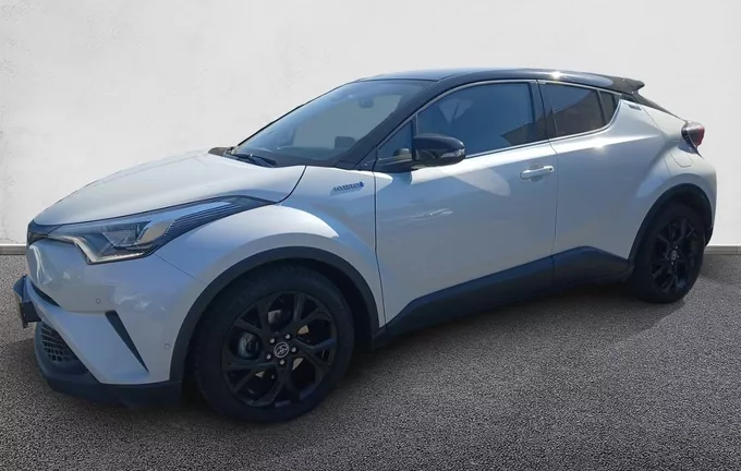 TOYOTA C-HR HYBRIDE 122h Collection extérieur trois quart avant gauche 1103566