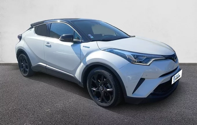 TOYOTA C-HR HYBRIDE 122h Collection extérieur trois quart avant droit 1103566