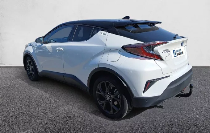 TOYOTA C-HR HYBRIDE 122h Collection extérieur trois quart arrière gauche 1103566
