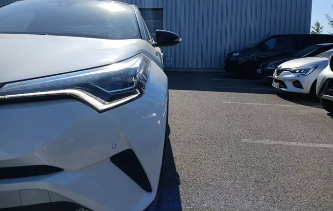 TOYOTA C-HR HYBRIDE 122h Collection photo 19 1103566