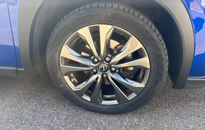 LEXUS UX 250h 2WD F SPORT photo 9 1103859