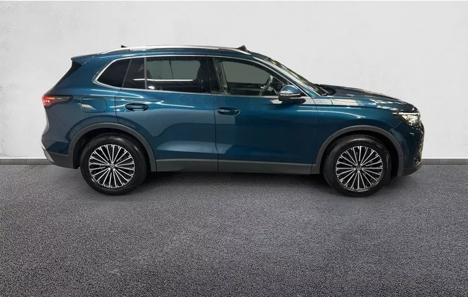 VOLKSWAGEN TIGUAN 1.5 eTSI 150ch DSG7 Elegance extérieur côté droit 2132324